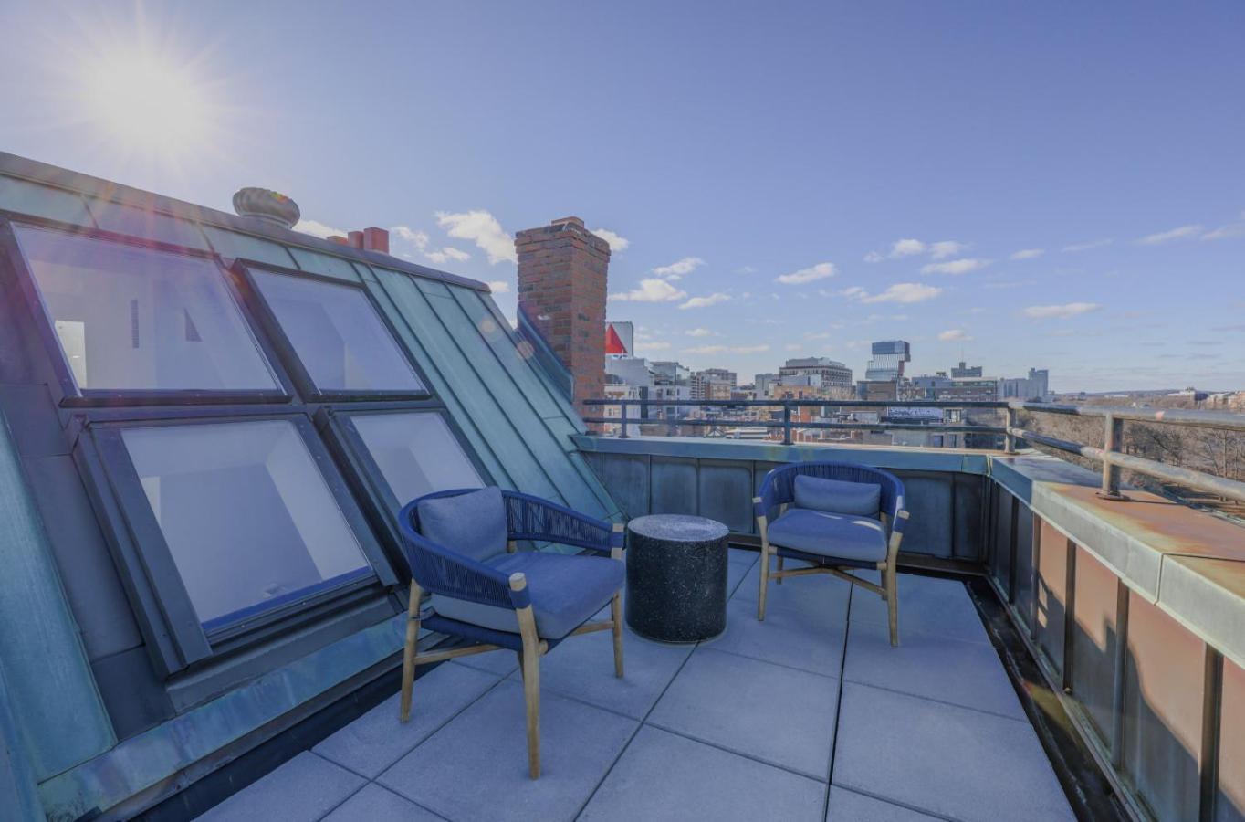 Luxurious Fenway 2br Penthouse With Roof Decks Apartamento *